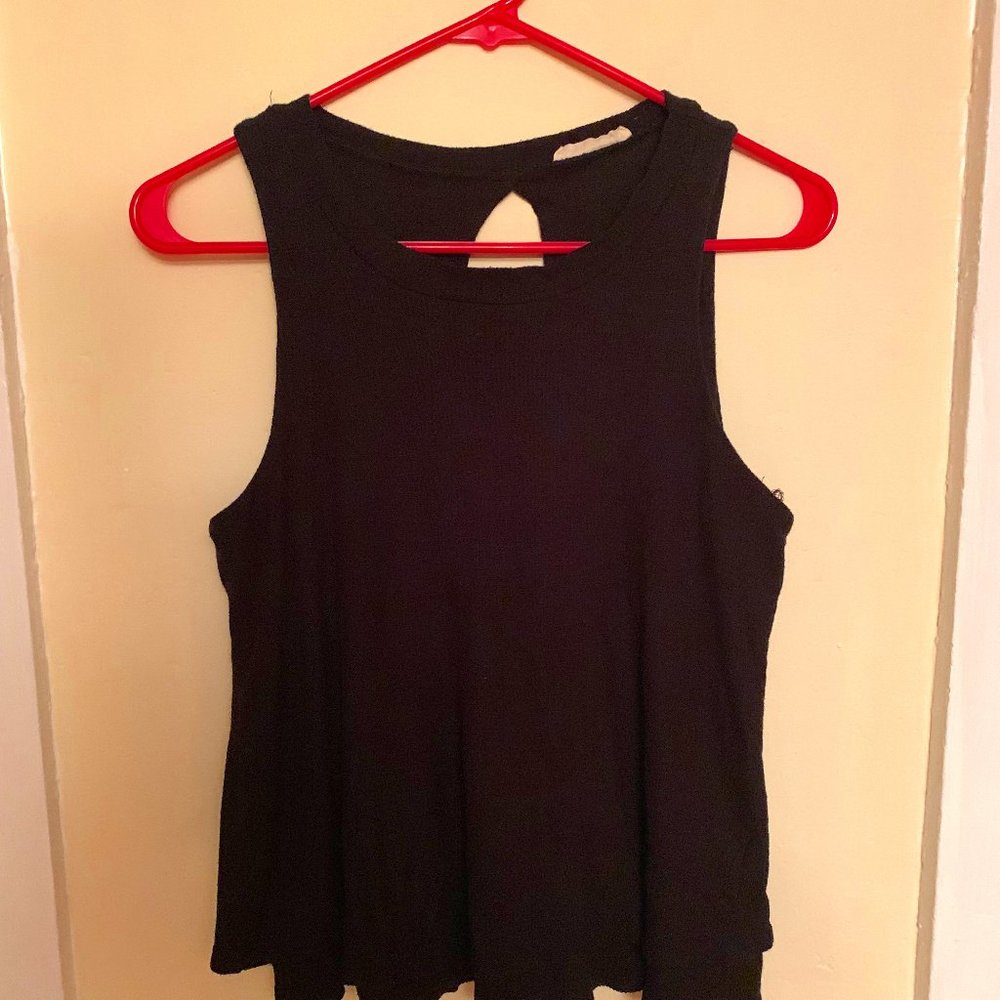 Sleeveless Black Flowy Tank Top with Open Slit on Back